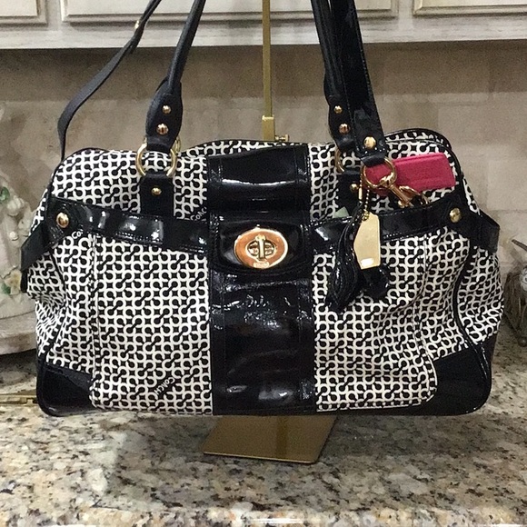 Coach Limited Edition Ed C Sign Travel Bag LIKE NEW - Picture 1 of 12
